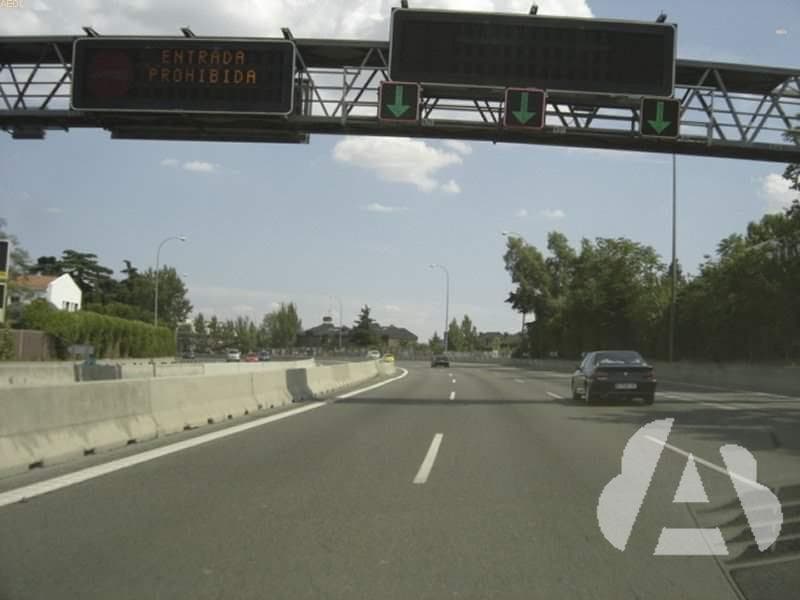 ¿Está permitido que las motocicletas circulen por un carril VAO?