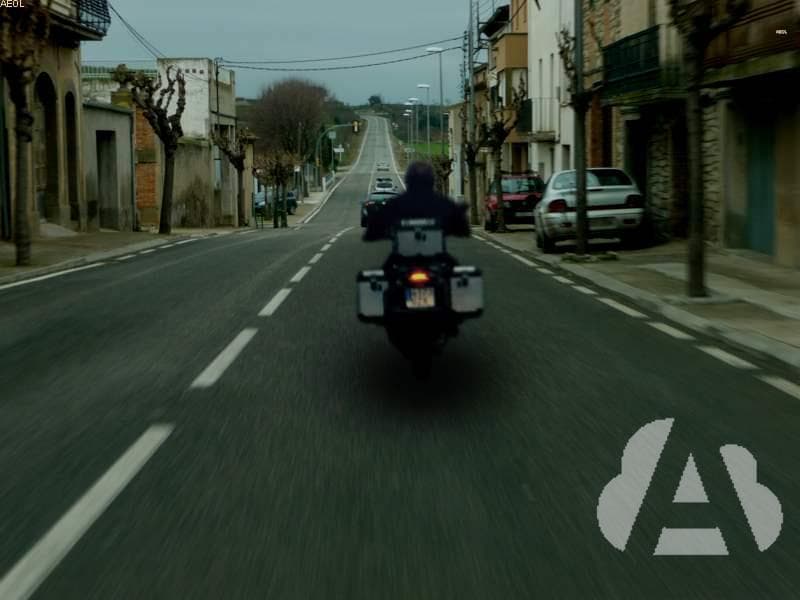 En una travesía, ¿cuál es la velocidad máxima permitida para una motocicleta?
