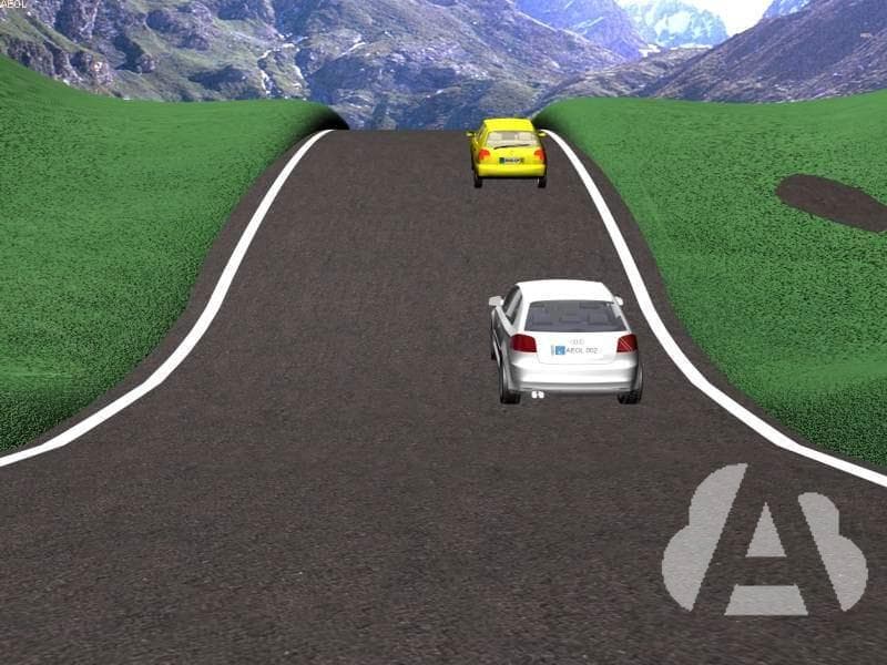 En este cambio de rasante de reducida visibilidad, al vehículo blanco, ¿le está…