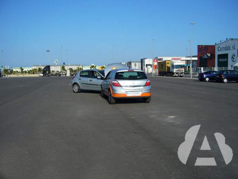 Para auxiliar a un herido en accidente de circulación. ¿Qué debe hacer?