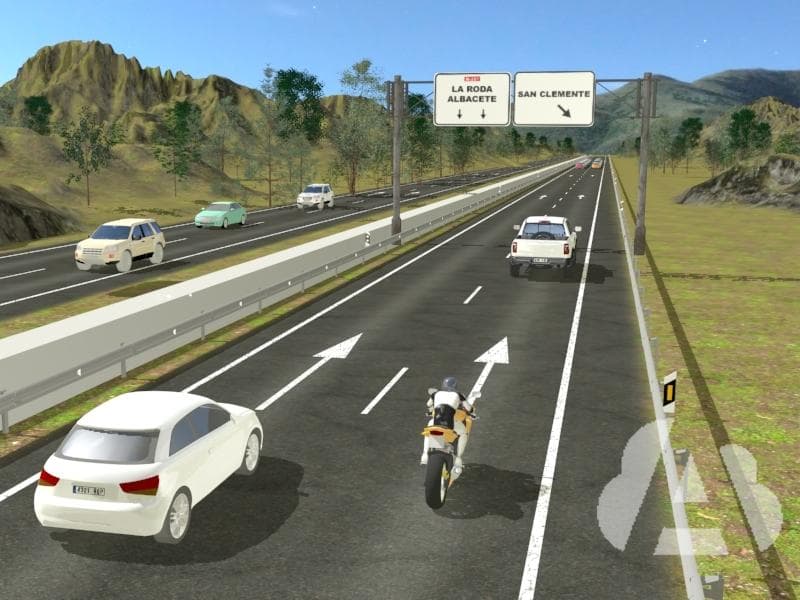 En esta vía interurbana, podrá inmovilizar su vehículo en la parte transitable…