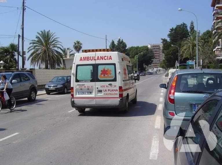 ¿Está permitido que los vehículos prioritarios en servicio de urgencia utilicen…