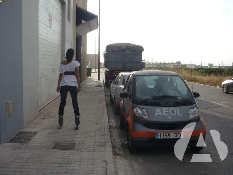 A los peatones que utilicen monopatines o patines en ningún caso les está…