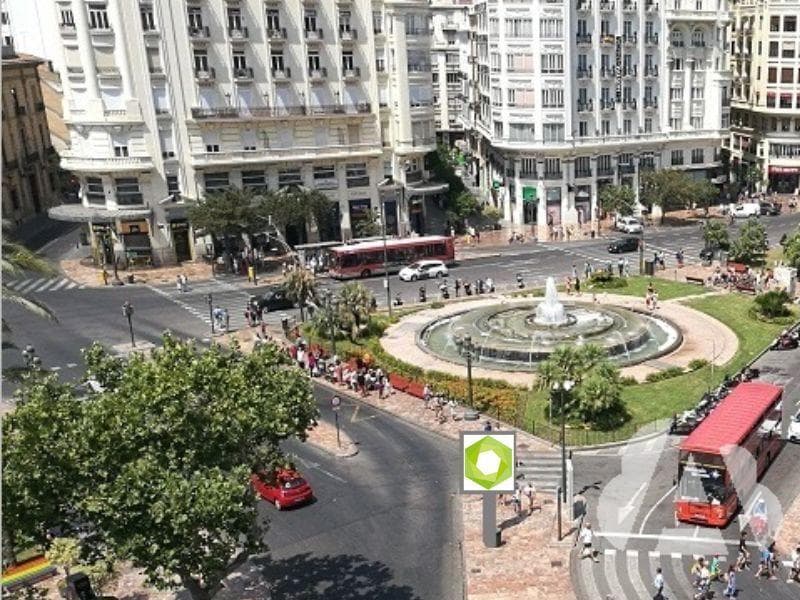 ¿A qué usuarios de la vía incluye el término usuarios vulnerables del tráfico?