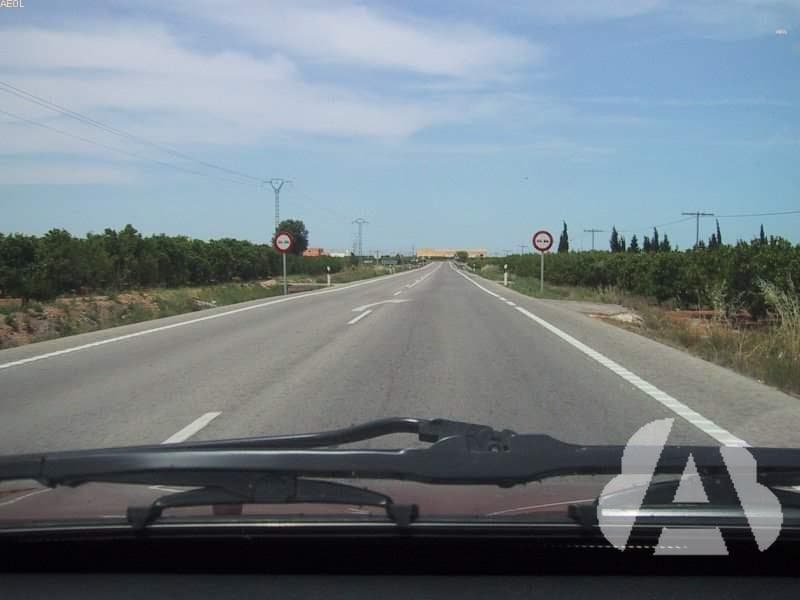 Conducir durante mucho tiempo a una velocidad excesiva...