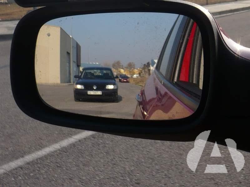 ¿Cuándo debe comprobar el reglaje de los espejos retrovisores?