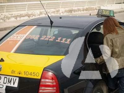 Los conductores de vehículos destinados al servicio público, como taxis o VTC,…