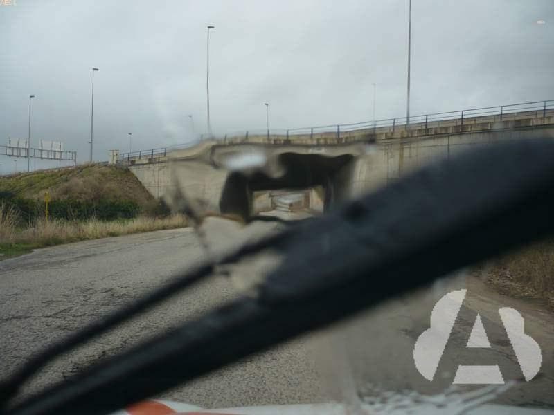 Cuando llueve, ¿hay que prestar especial atención a alguna zona de la vía en…