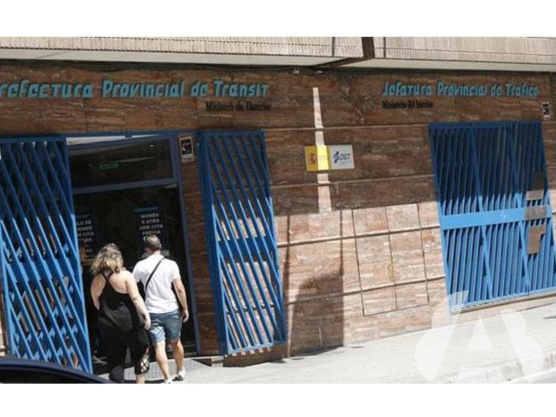 Si cambia de domicilio, ¿tiene obligación de comunicarlo a la Jefatura de…