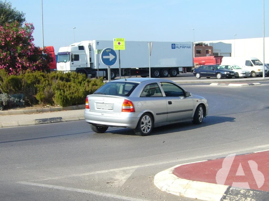 Cuando las circunstancias lo permitan, ¿es aconsejable circular por encima de…