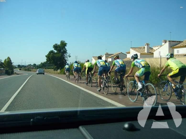 Como norma general, las bicicletas, ¿pueden circular en posición paralela en…