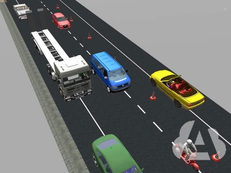 En esta vía se ha habilitado un carril adicional, ¿a qué velocidad como máximo…