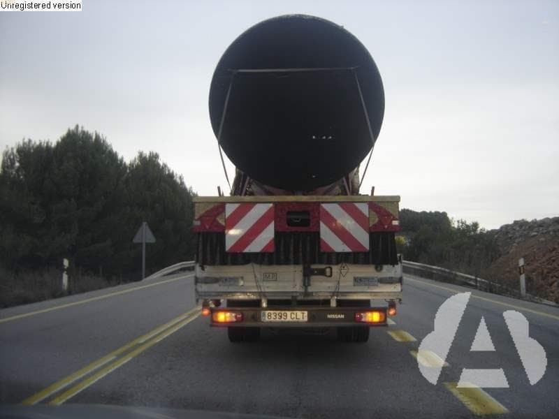 En caso de avería de la señal luminosa V-2, los transportes especiales o en…
